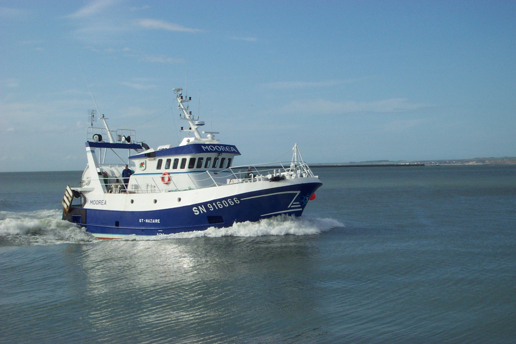CHALUTIER PÊCHE ARRIÈRE 18.5M