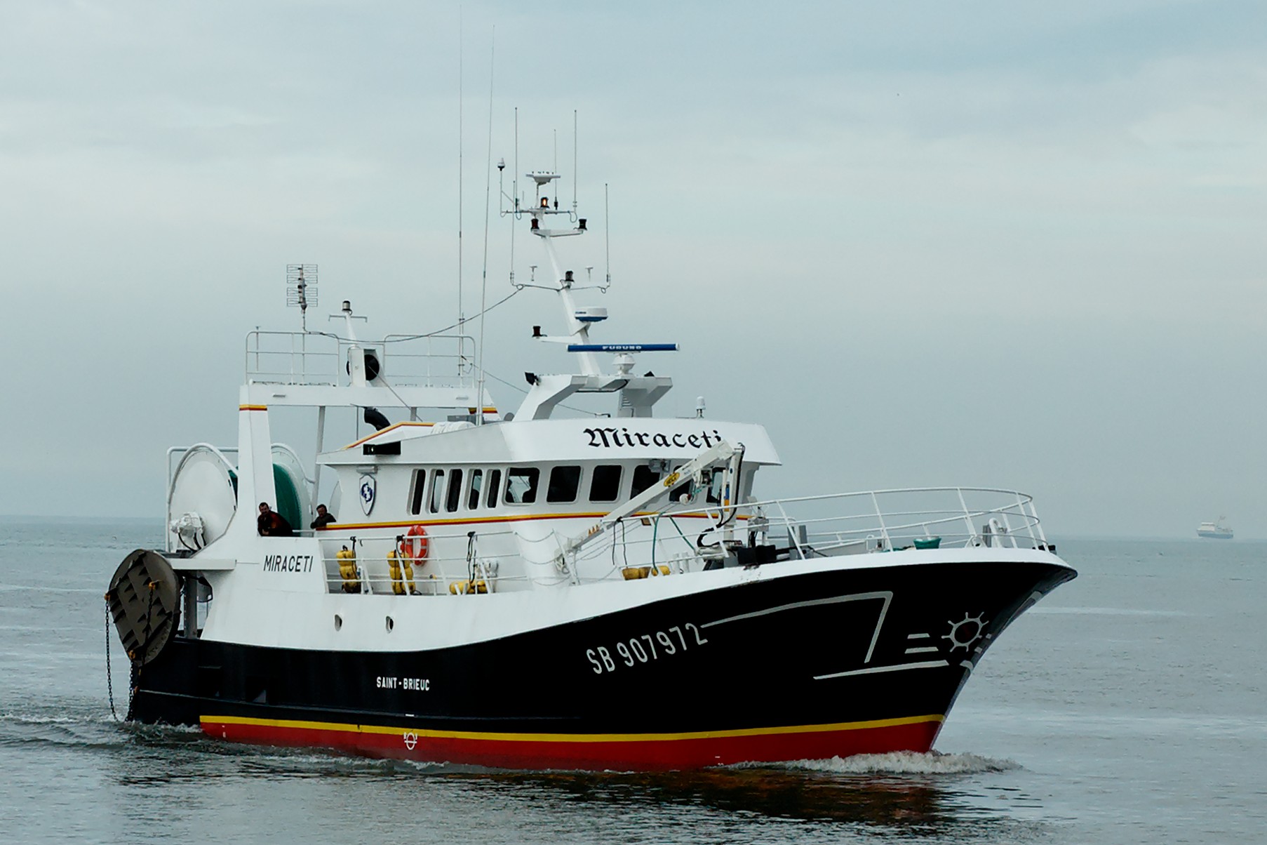 Chalutier pêche arrière 25m