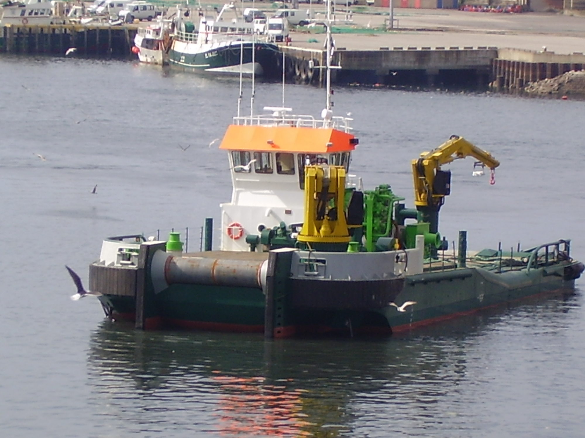 Barge support de drague