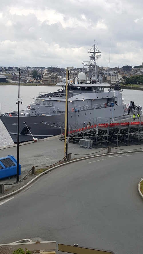 Prise de commandement et Baptême « la COMBATTANTE »