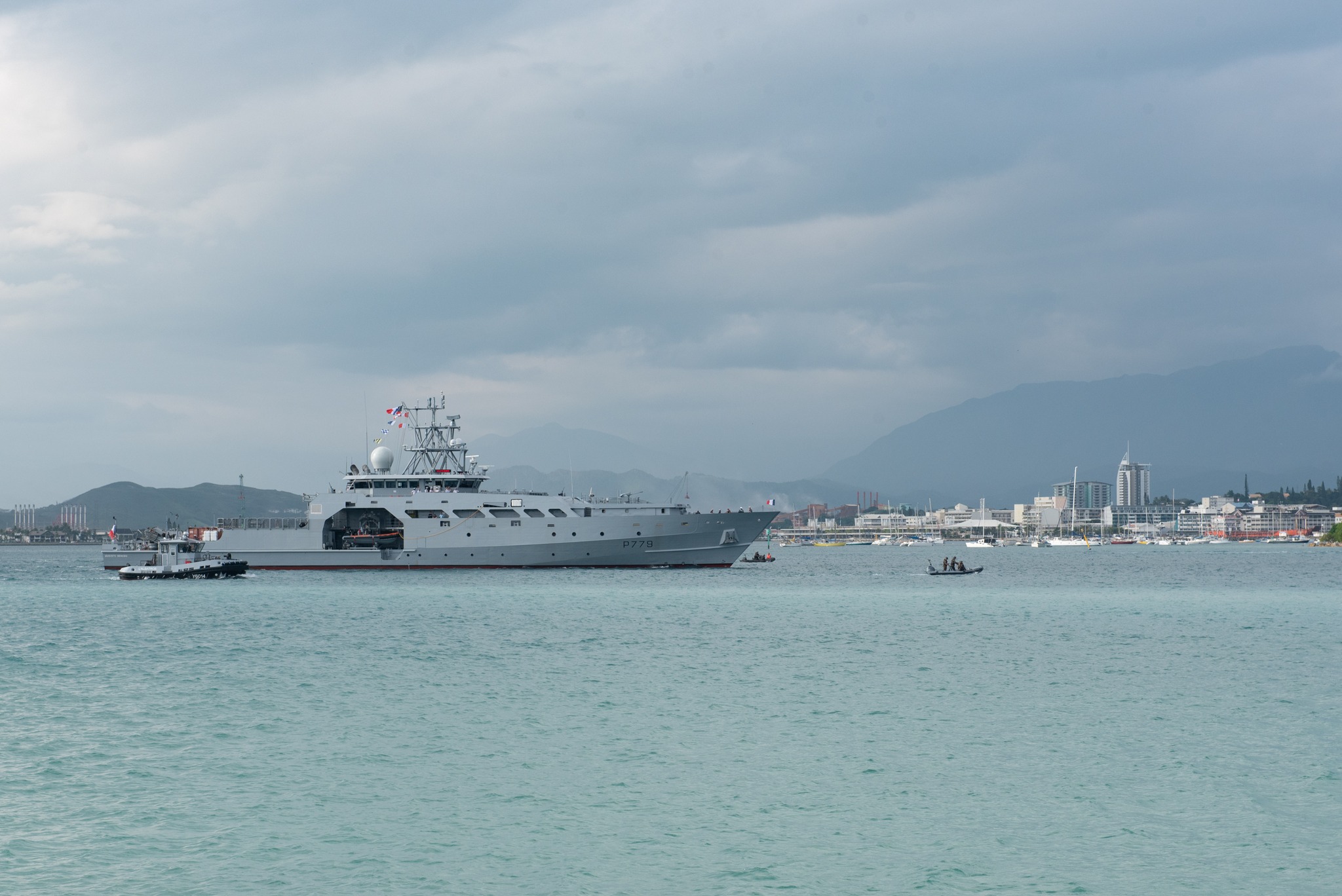 PATROUILLEUR OUTRE-MER (POM) DE 80M