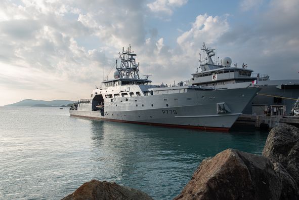 PATROUILLEUR OUTRE-MER (POM) DE 80M