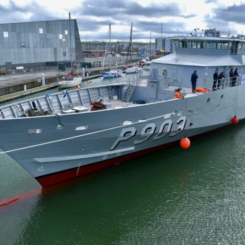 Mise à l’eau du patrouilleur Vega